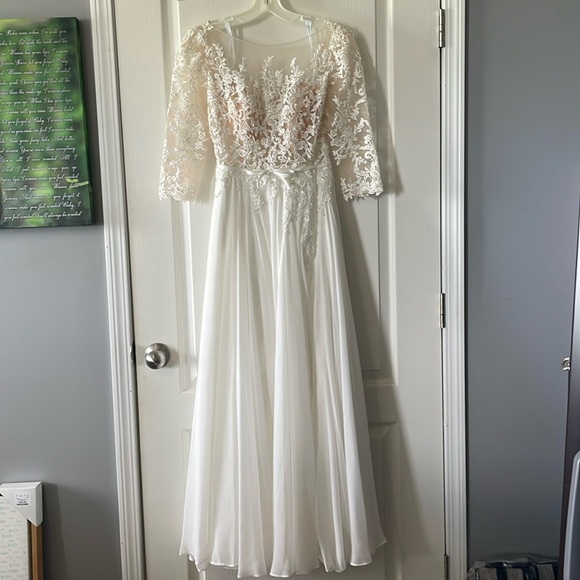 Size 4 ALTERED Wedding Dress Enchanting by Mon Cheri - Picture 3 of 7